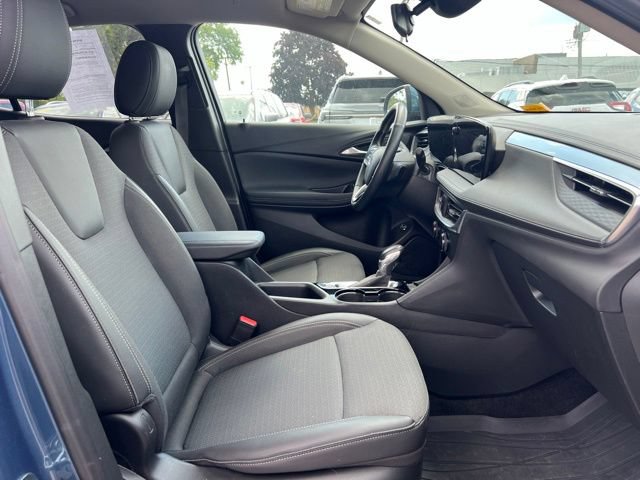 Used 2024 Buick Encore GX Preferred w/ Comfort Package FWD image 11