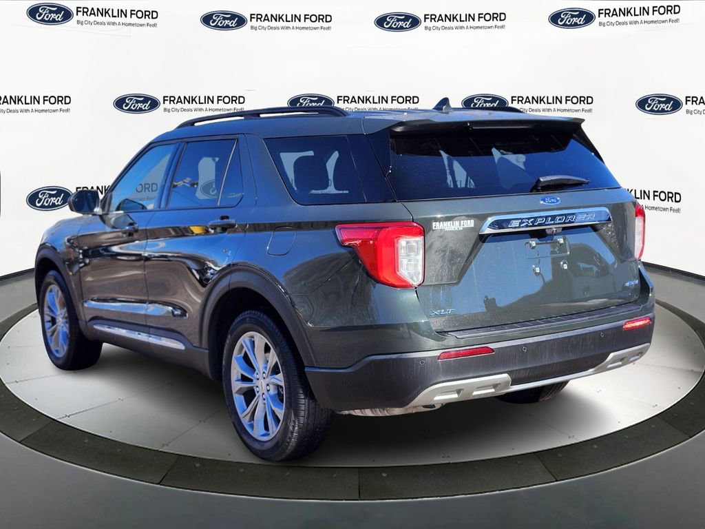 Certified 2022 Ford Explorer XLT w/ Equipment Group 202A image 3