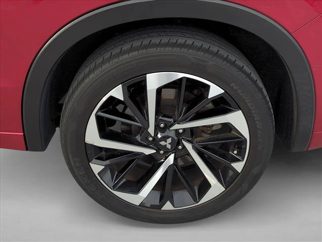 Used 2023 Mitsubishi Outlander SEL FWD image 8