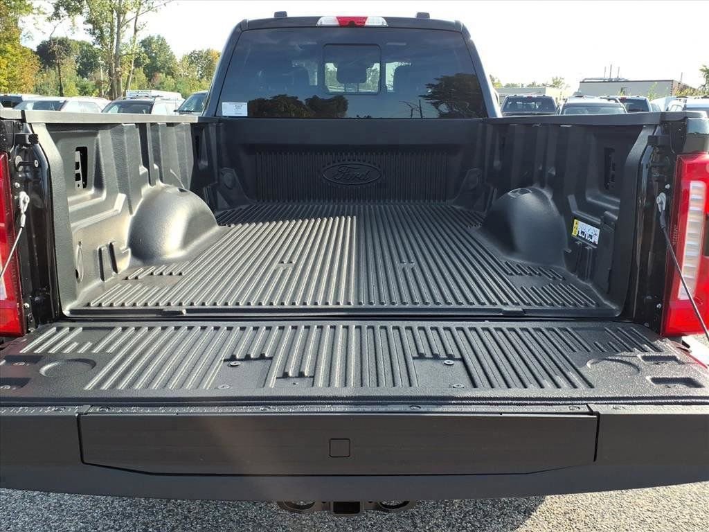 New 2026 Ford F350 Lariat w/ Chrome Package image 14