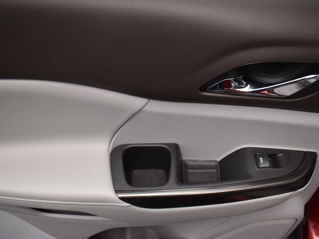 Used 2021 GMC Acadia SLT image 14