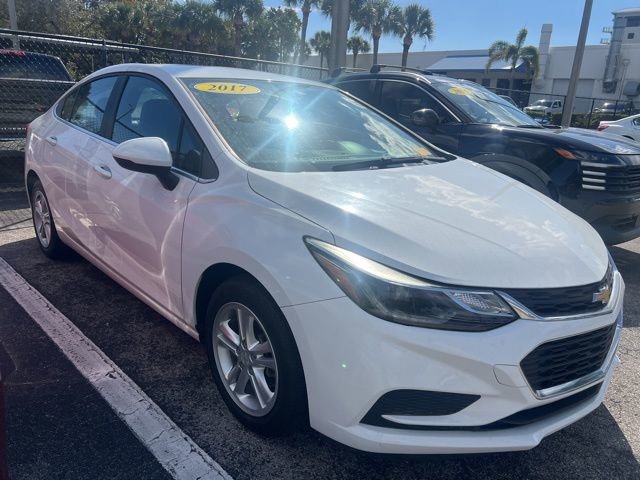 Used 2017 Chevrolet Cruze LT w/ Convenience Package image 1