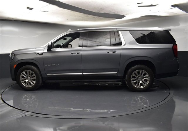 Used 2022 GMC Yukon XL Denali image 6