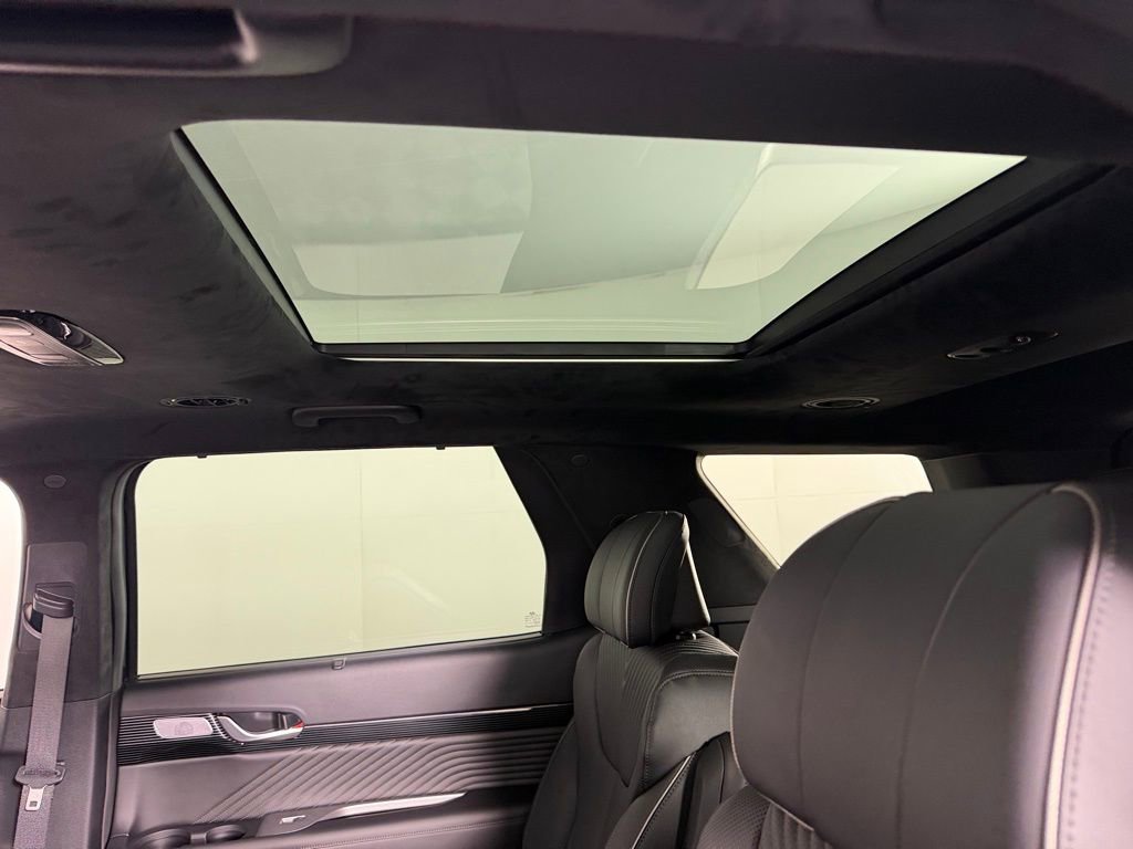 Used 2025 Hyundai Palisade Calligraphy image 30