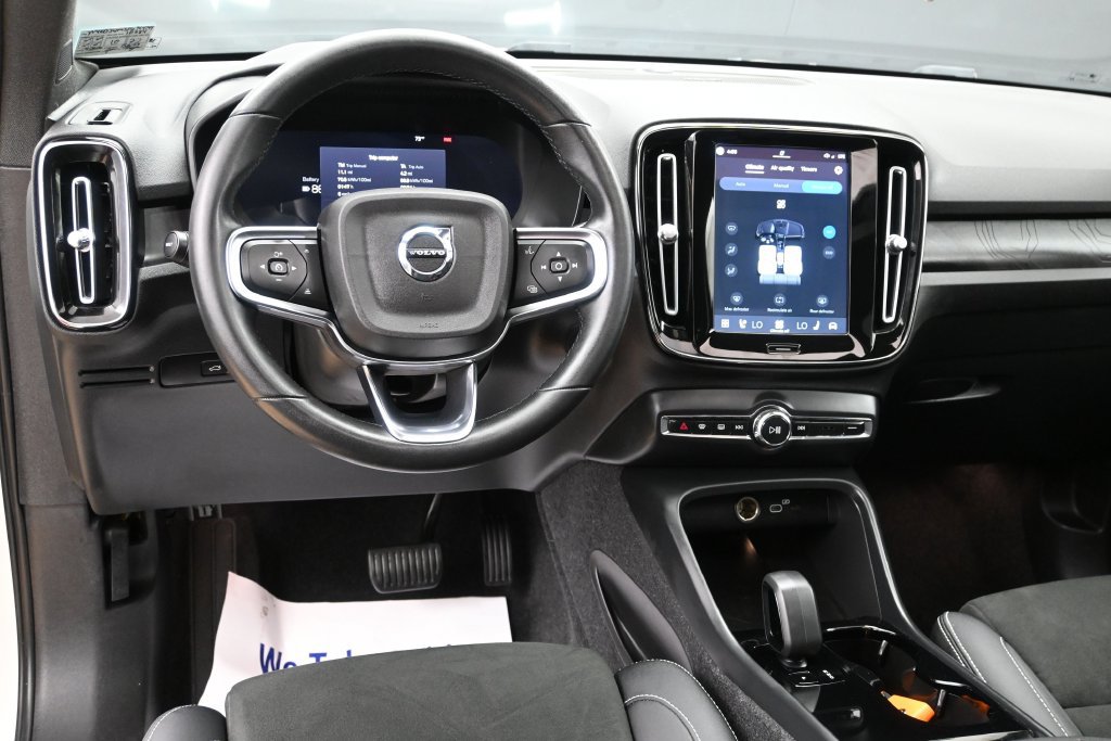 Used 2023 Volvo XC40 Recharge Ultimate AWD/4WD image 22