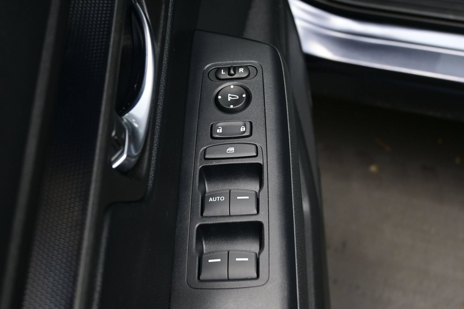 Used 2026 Honda CR-V LX image 10