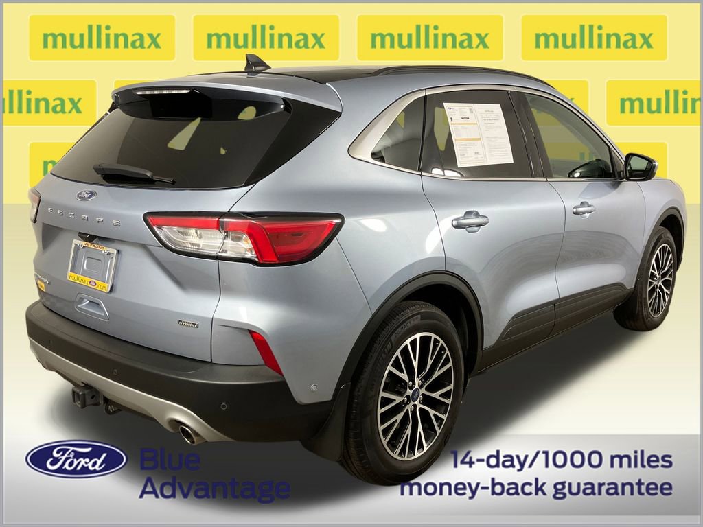 Certified 2022 Ford Escape Titanium w/ Titanium Premium Package image 4