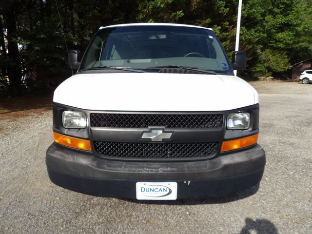 Used 2010 Chevrolet Express 2500 Extended w/ Preferred Equipment Group RWD image 8