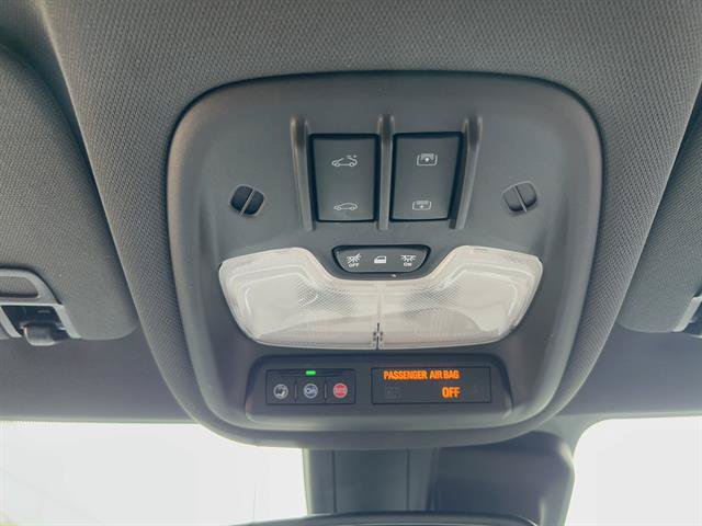 Used 2023 Chevrolet TrailBlazer RS w/ Sun and Liftgate Package FWD image 26