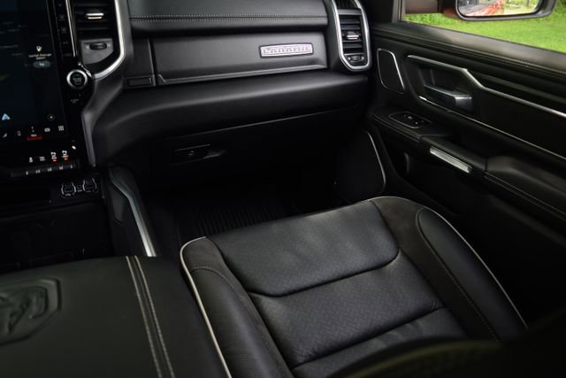 Used 2023 RAM 1500 Laramie AWD/4WD image 14