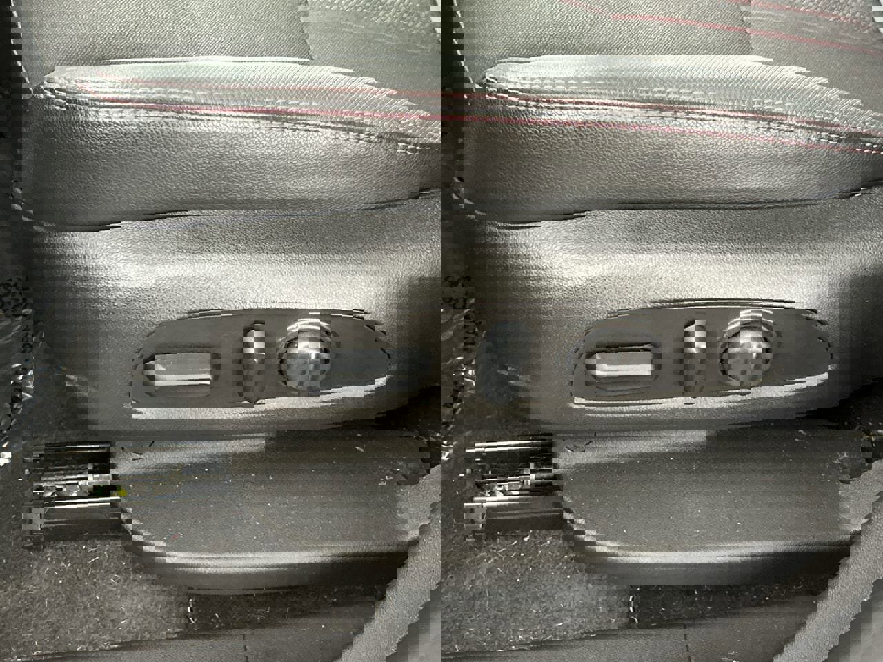 Used 2024 Chevrolet Equinox RS image 19