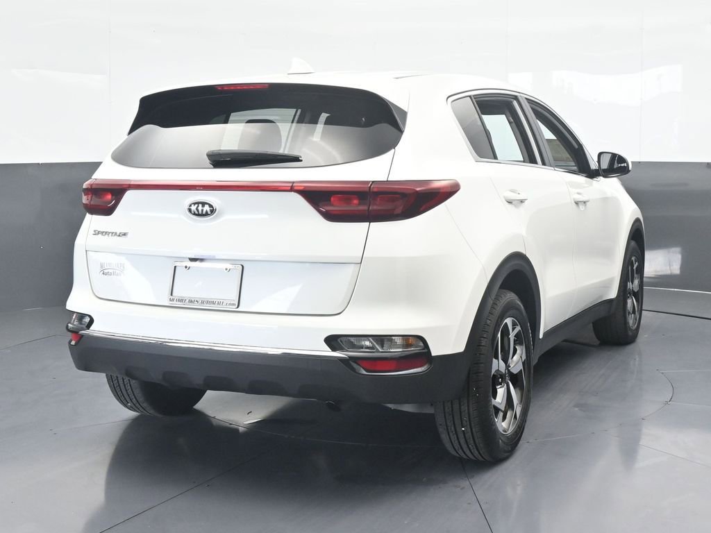 Used 2022 Kia Sportage LX image 5