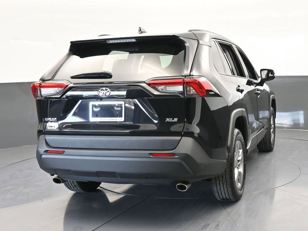 Used 2024 Toyota RAV4 XLE image 5