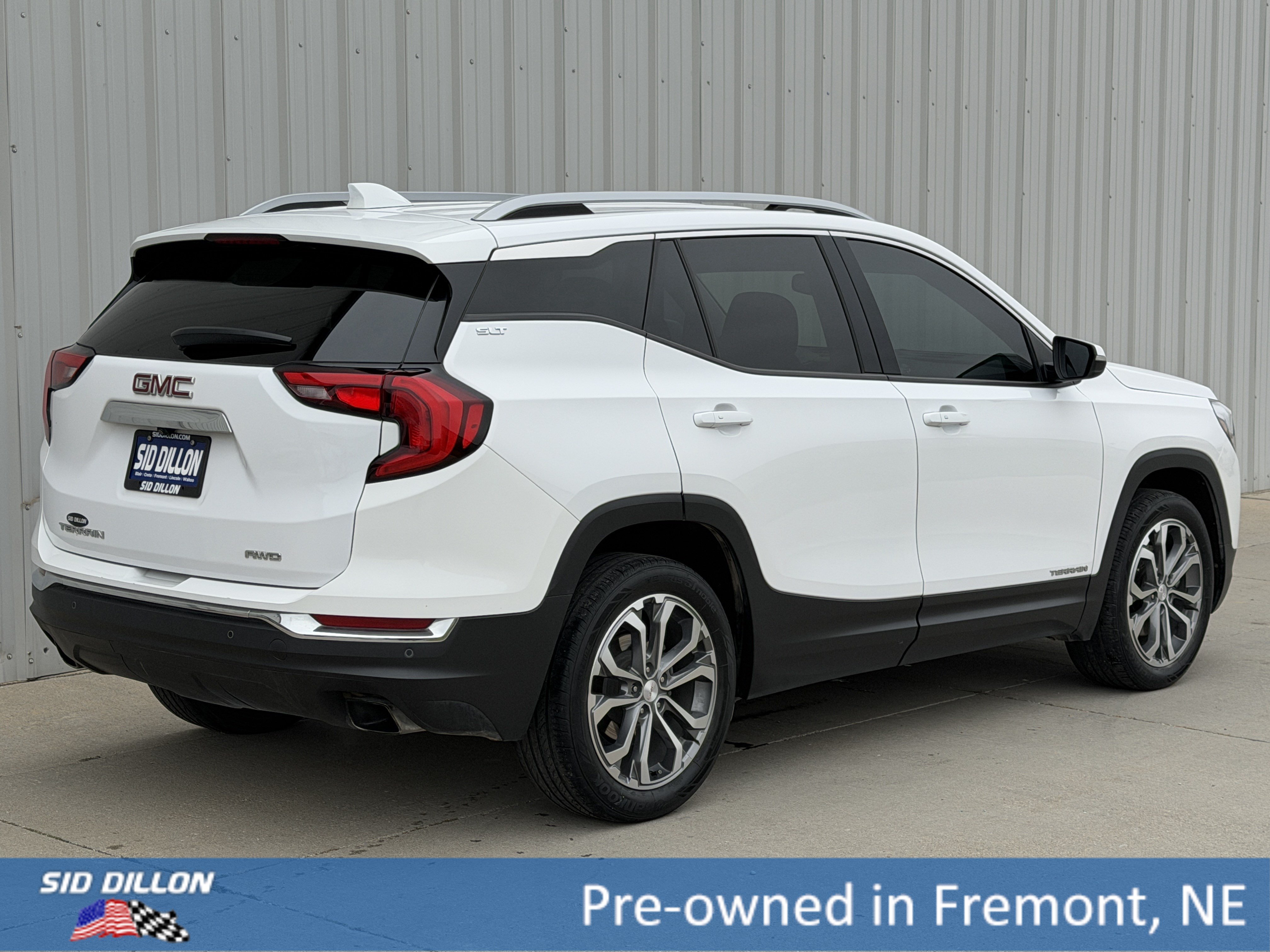 Used 2020 GMC Terrain SLT w/ Preferred Package AWD/4WD image 4