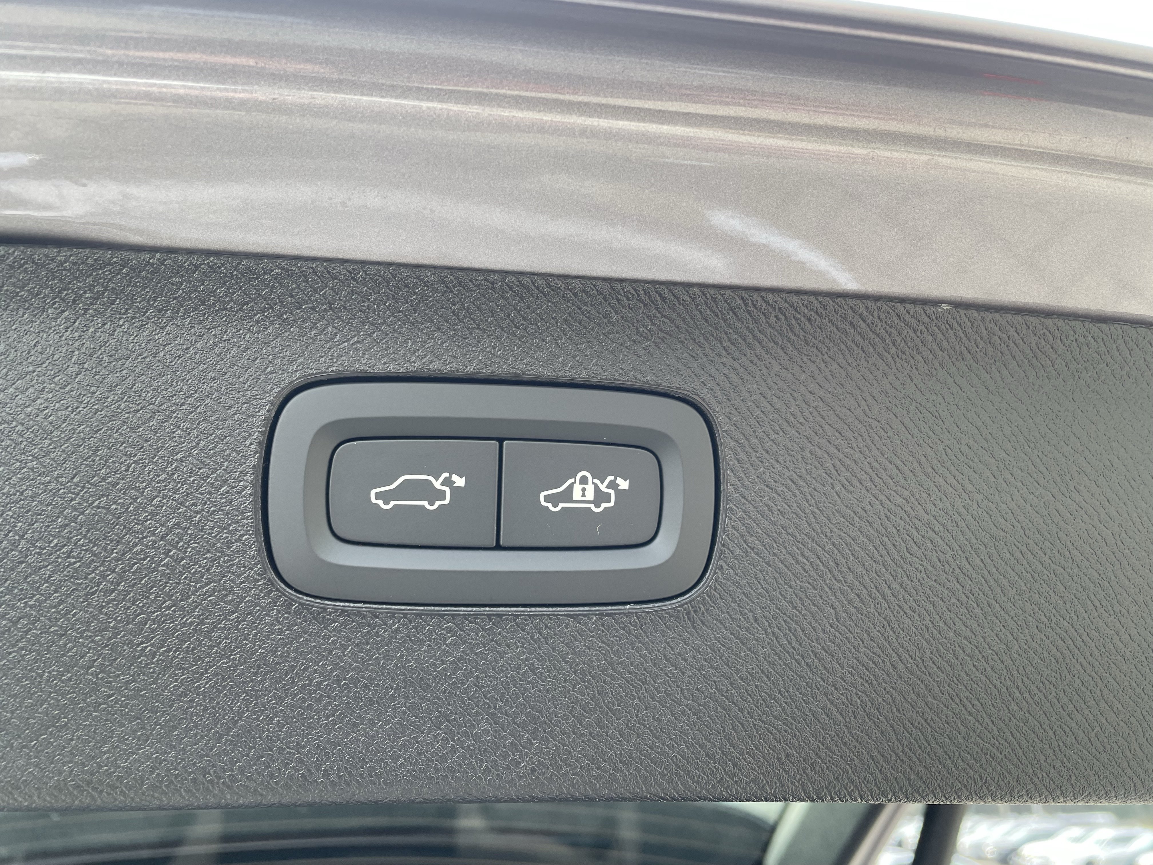 New 2026 Volvo XC90 B6 Plus w/ Protection Package Premier AWD/4WD image 10