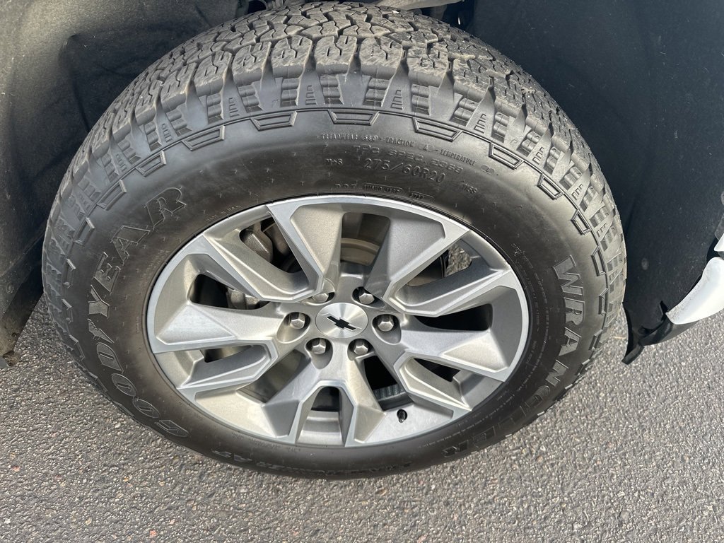 Certified 2021 Chevrolet Silverado 1500 RST image 36