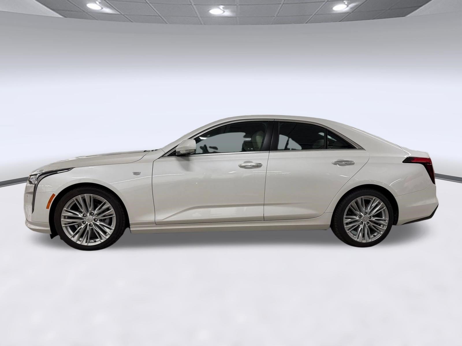 Certified 2023 Cadillac CT4 Premium Luxury RWD image 2