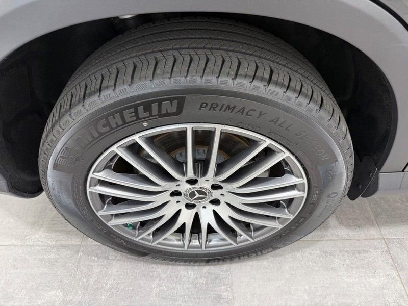 New 2026 Mercedes-Benz GLC 300 4MATIC image 3