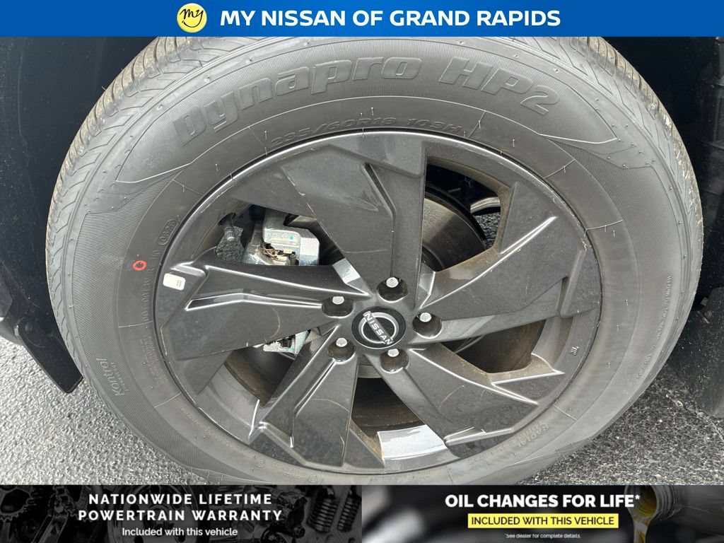 New 2026 Nissan Rogue SV w/ Cold Weather Package AWD/4WD image 10