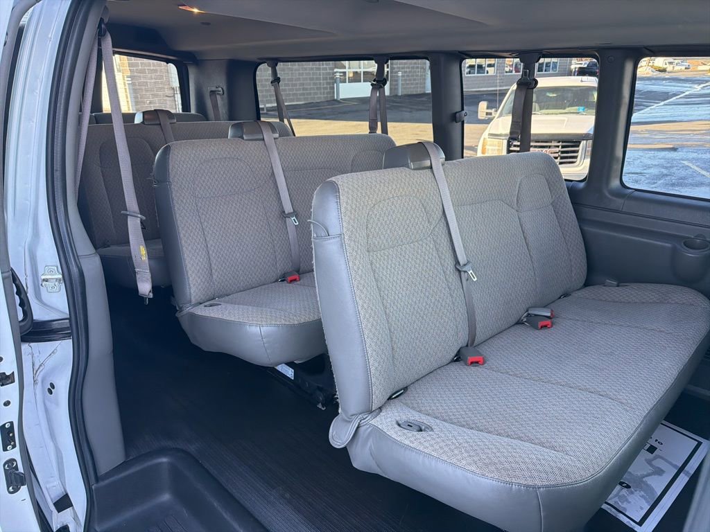 Used 2023 Chevrolet Express 3500 LS image 27