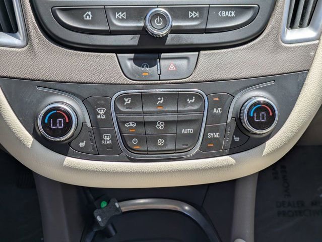 Used 2022 Chevrolet Malibu LT w/ Leather Package FWD image 25