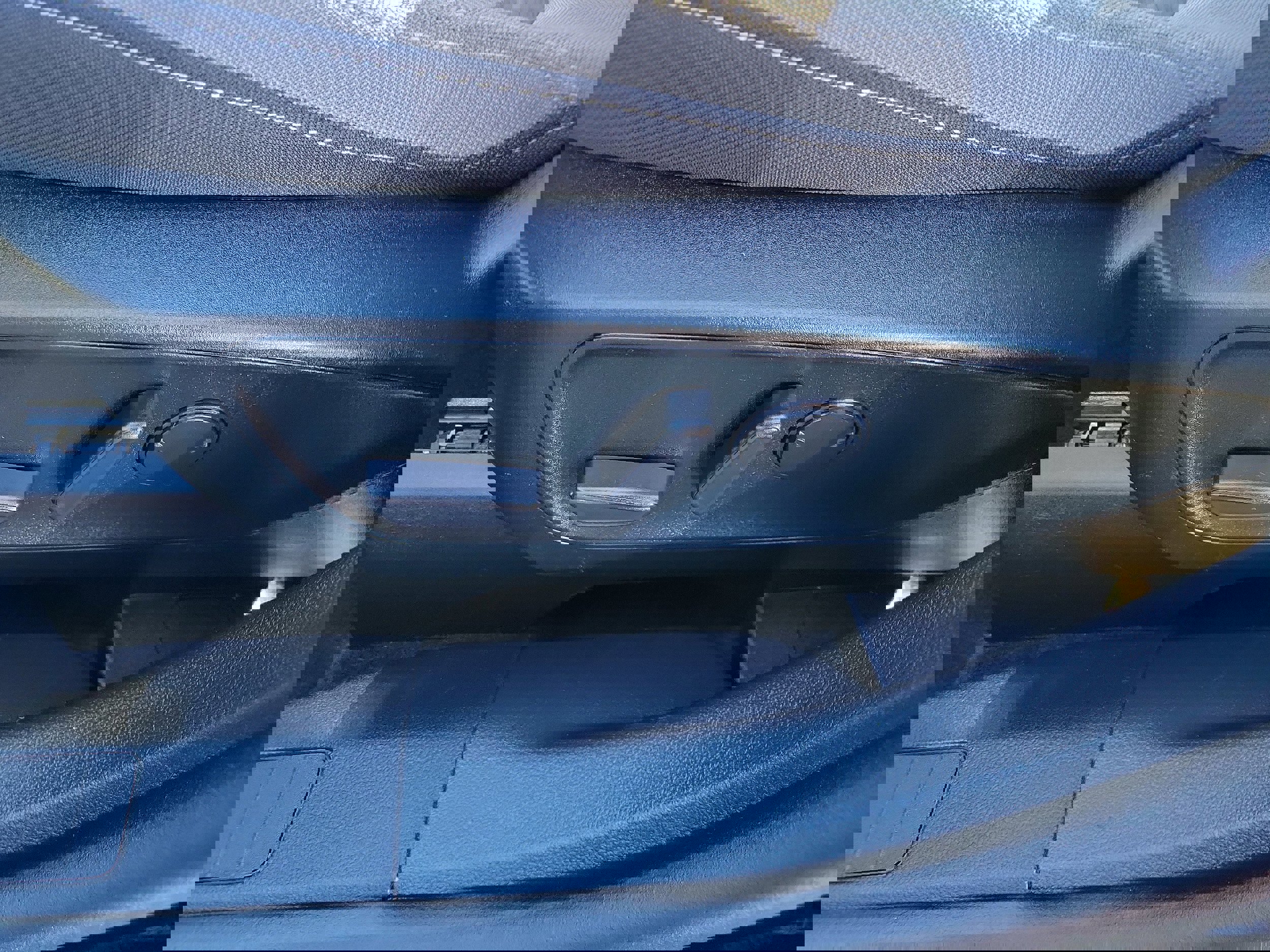 Certified 2022 Ford Escape SE w/ SE Sport Appearance Package image 18