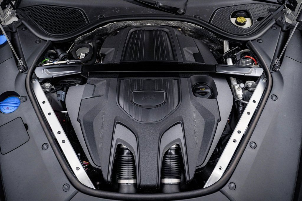 New 2026 Porsche Panamera 4 AWD/4WD image 30