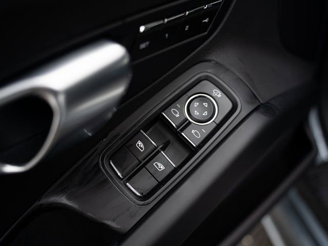 New 2025 Porsche 718 Cayman image 18