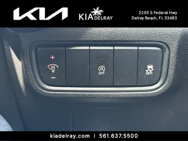 Used 2020 Kia Soul LX FWD image 24