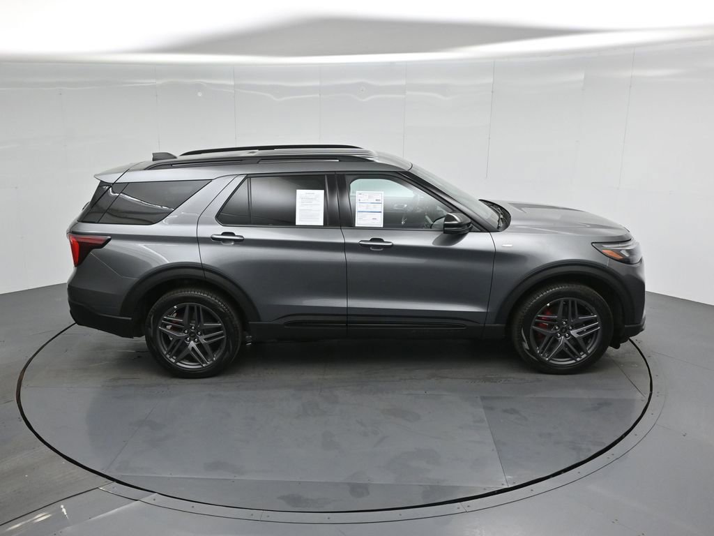 Used 2025 Ford Explorer ST-Line w/ ST-Line Street Pack image 41
