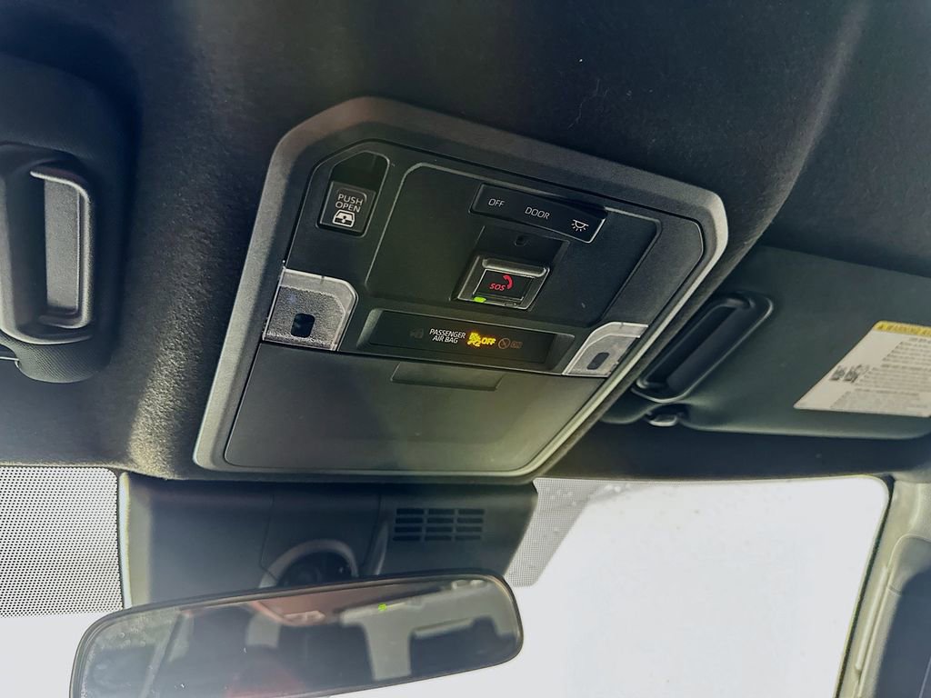 Used 2025 Toyota 4Runner TRD Off-Road image 32