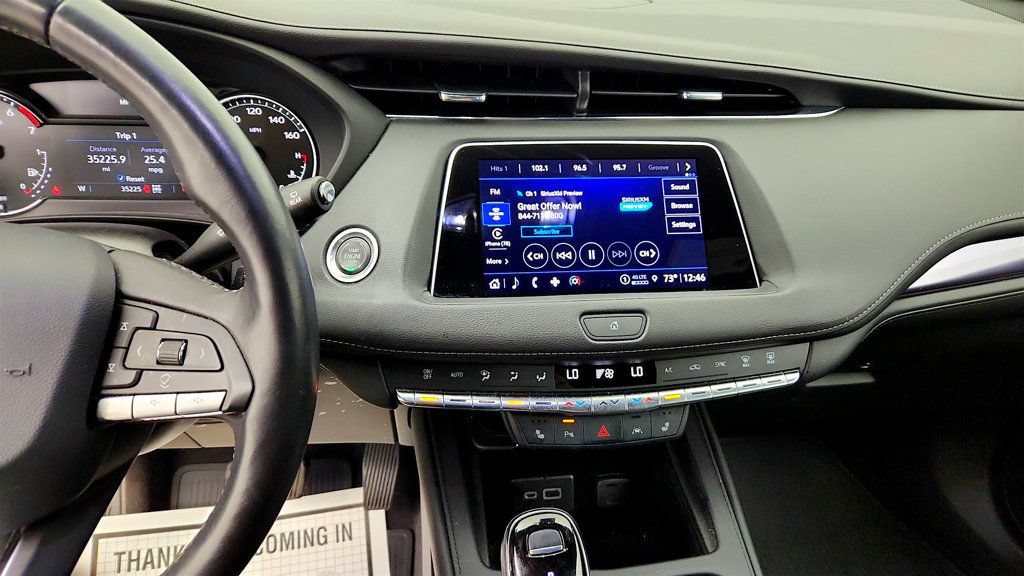 Used 2023 Cadillac XT4 Luxury w/ Cold Weather Package AWD/4WD image 18