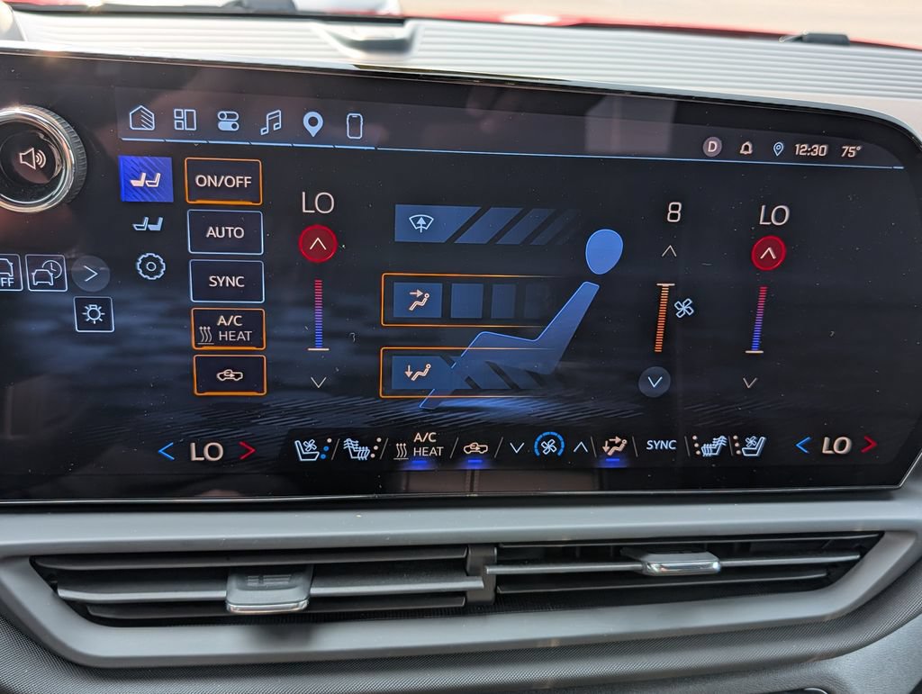 Used 2025 Chevrolet Silverado EV LT AWD/4WD image 21