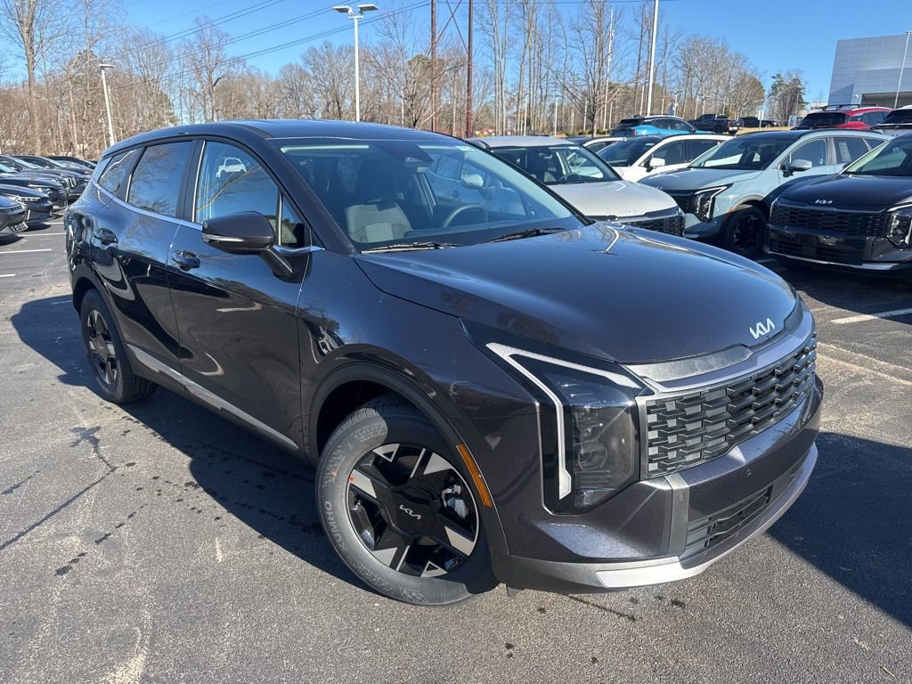 New 2026 Kia Sportage LX image 1