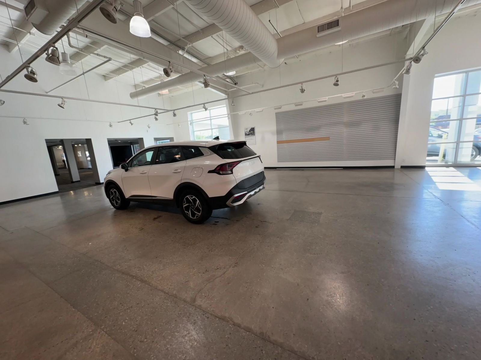 Used 2025 Kia Sportage LX FWD image 14