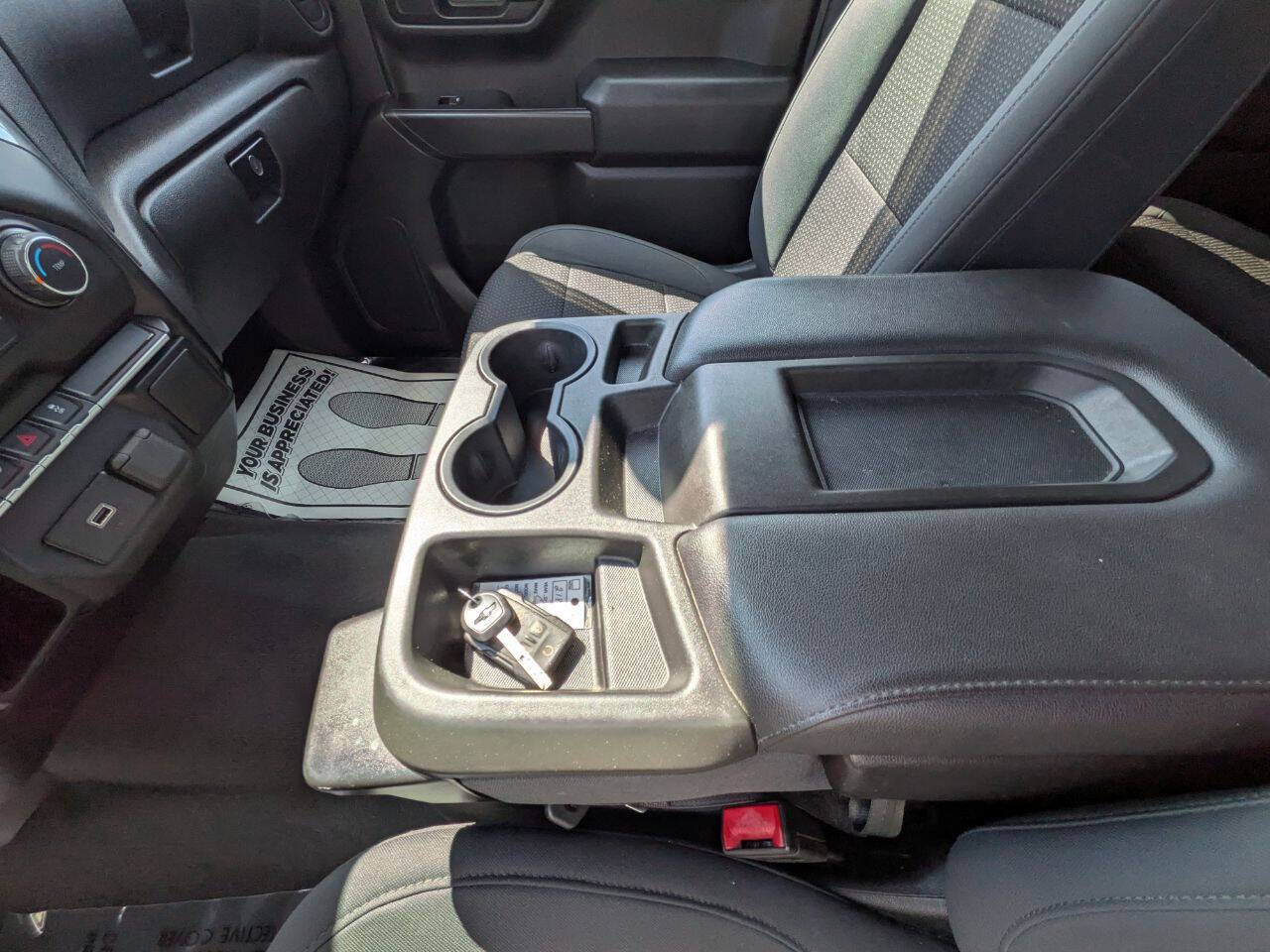 Used 2019 Chevrolet Silverado 1500 Custom w/ Custom Value Package AWD/4WD image 17