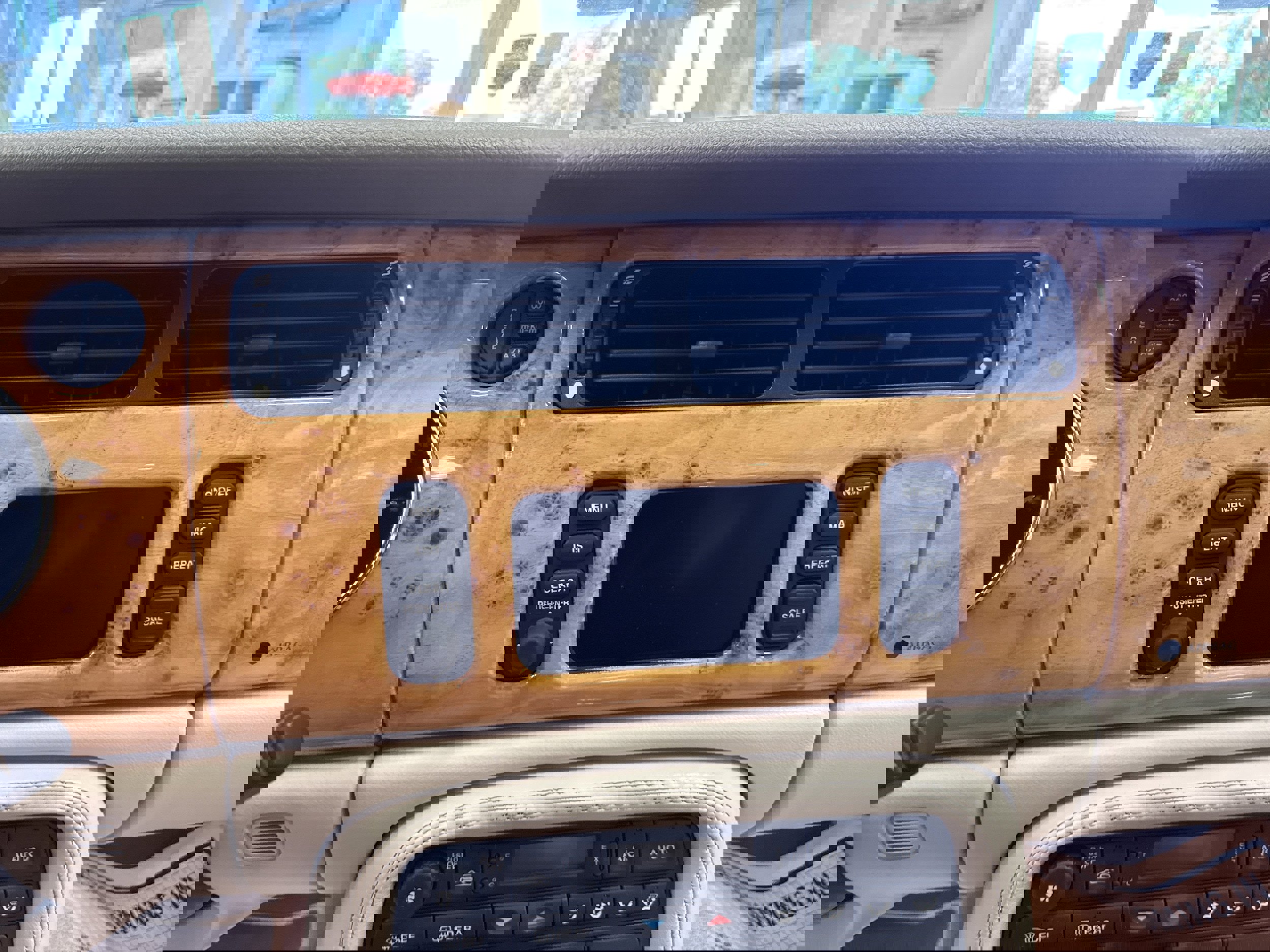 Used 2006 Jaguar XK8 Convertible image 34