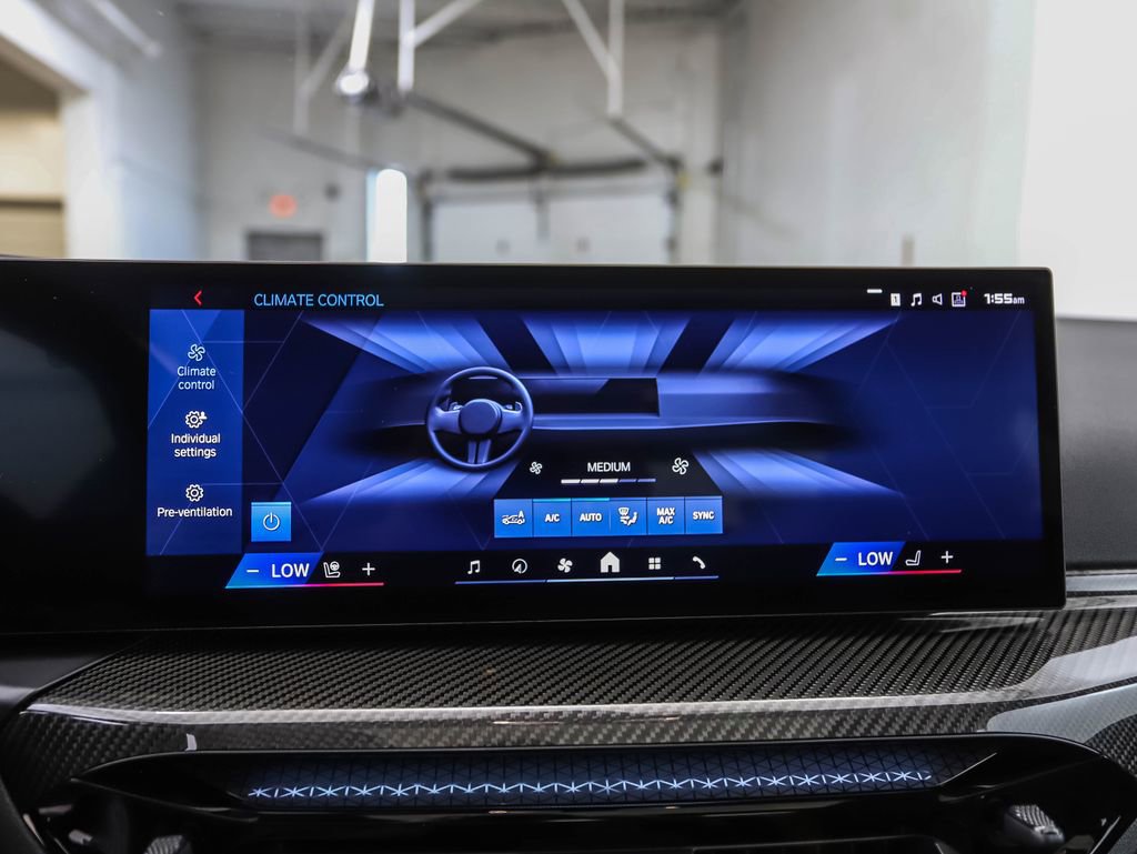 Used 2026 BMW M2 w/ Lighting Package RWD image 19