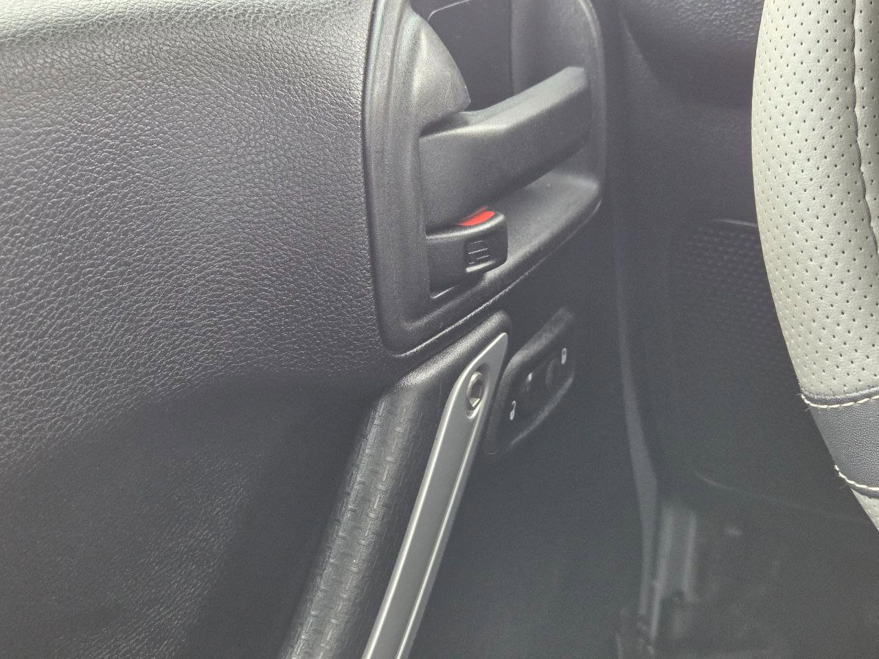 Used 2013 Jeep Wrangler Unlimited Sahara w/ Dual Top Group image 25