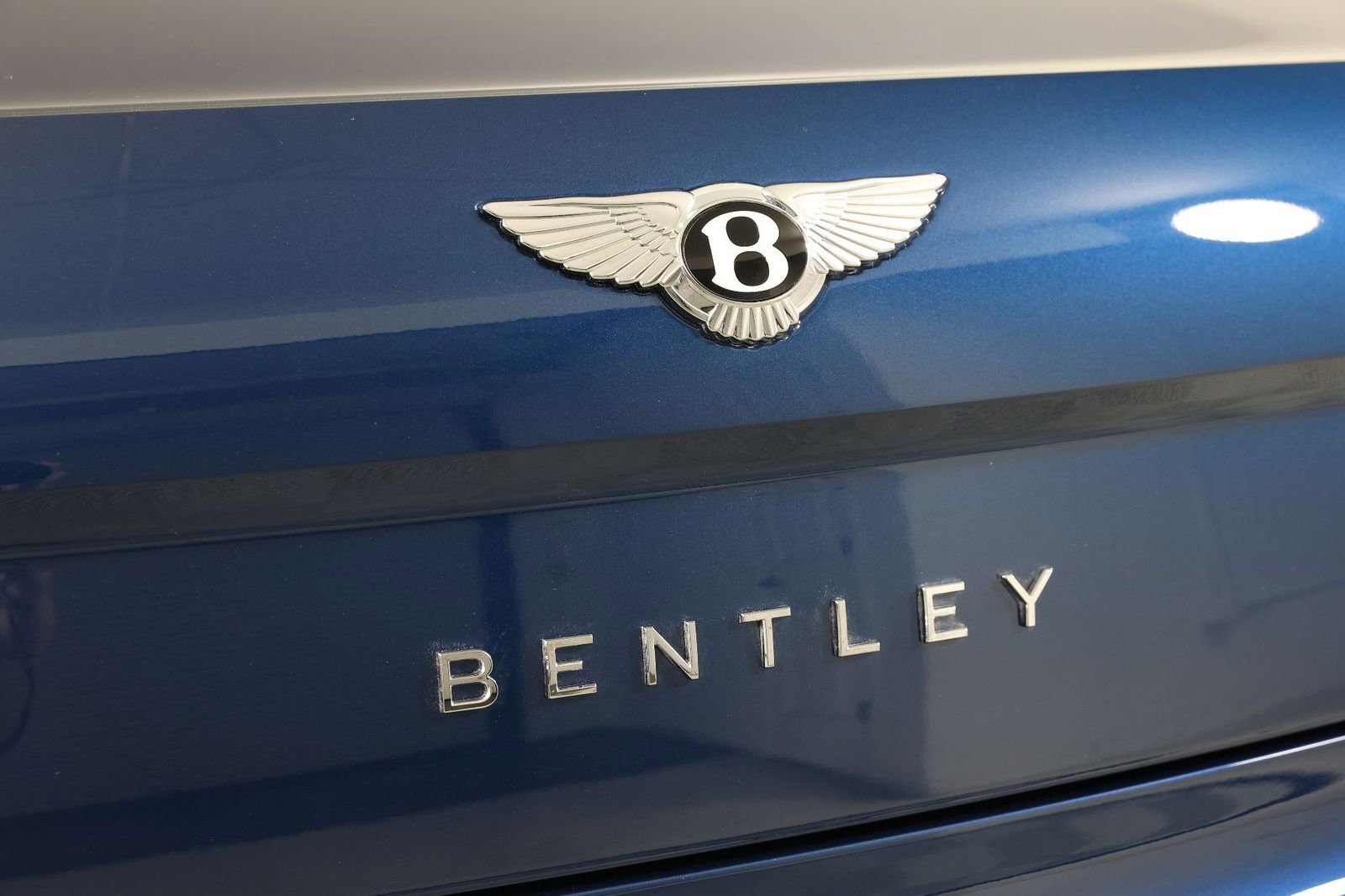 New 2025 Bentley Flying Spur Plug-In Hybrid AWD/4WD image 15