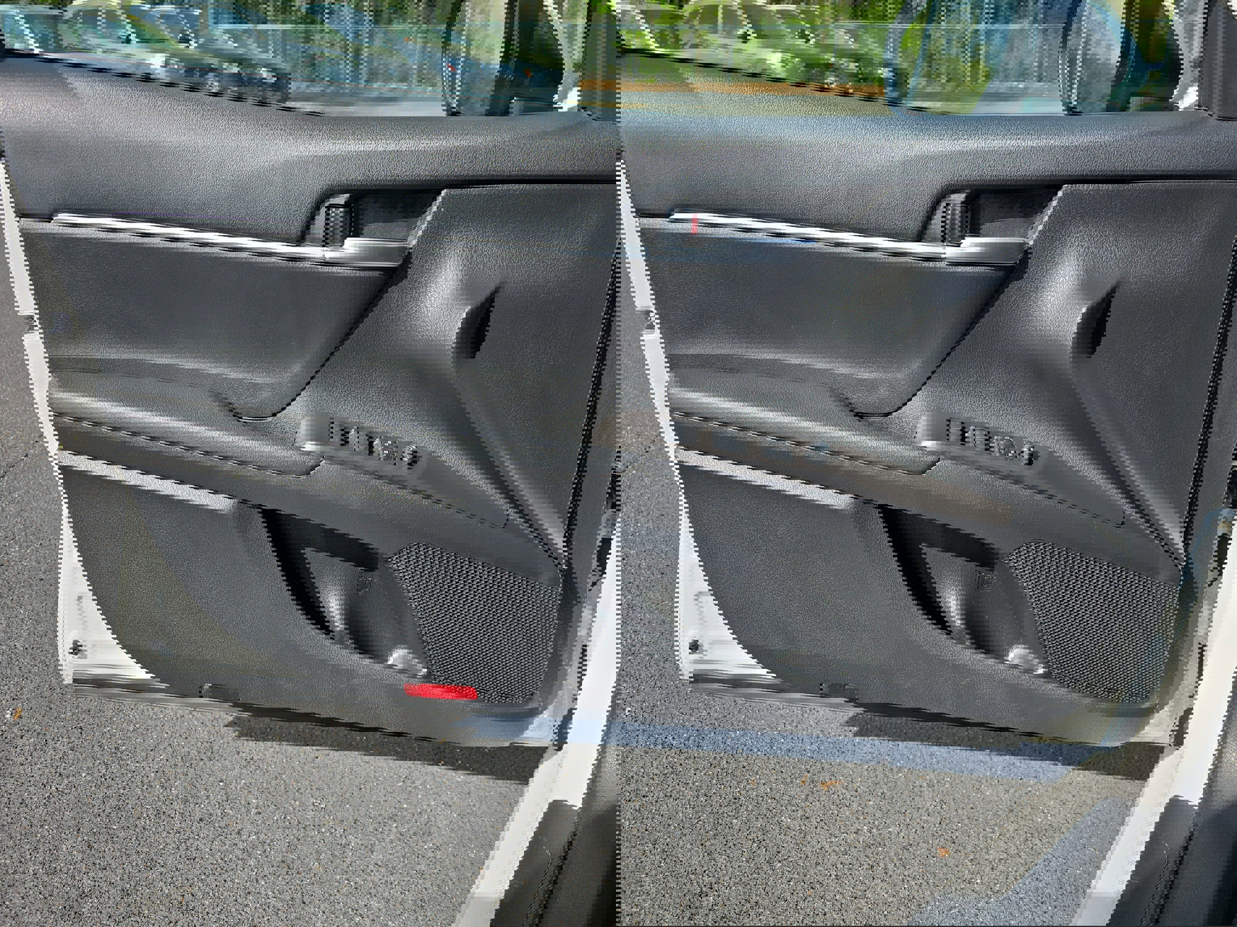 Used 2024 Toyota Camry SE w/ Cold Weather Package image 22