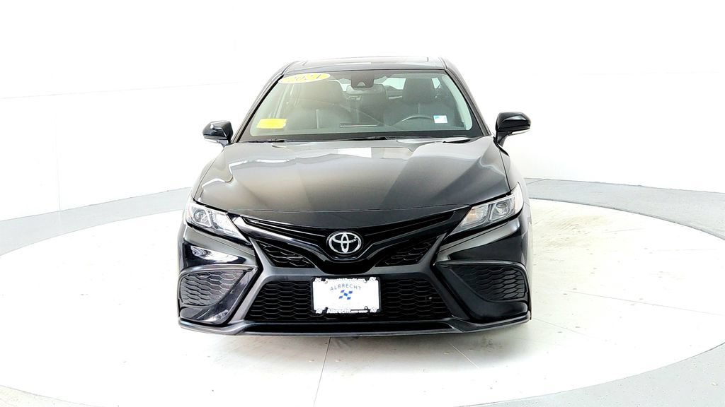 Used 2024 Toyota Camry SE w/ Cold Weather Package AWD/4WD image 8