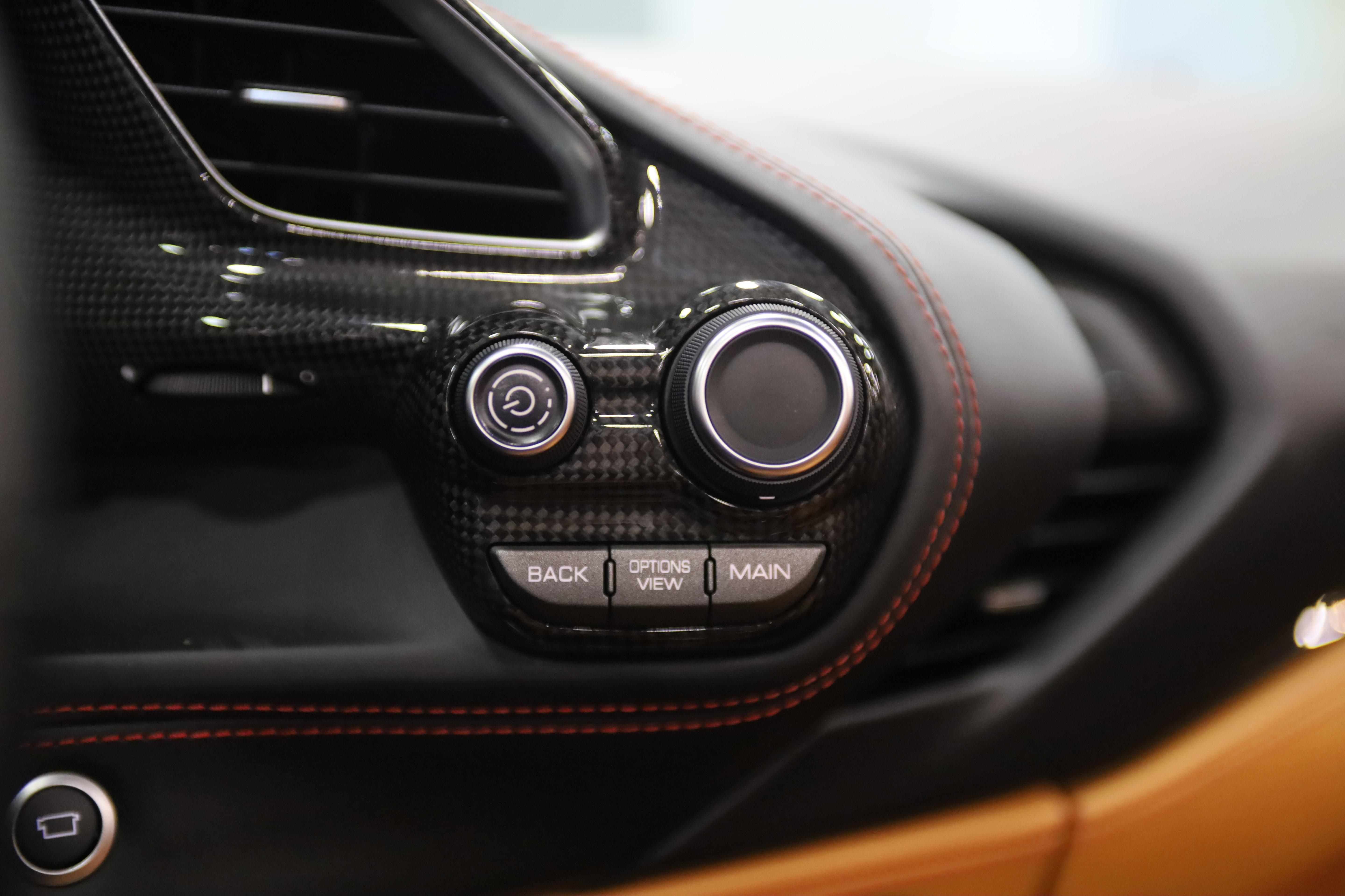 Used 2019 Ferrari 488 Spider RWD image 26
