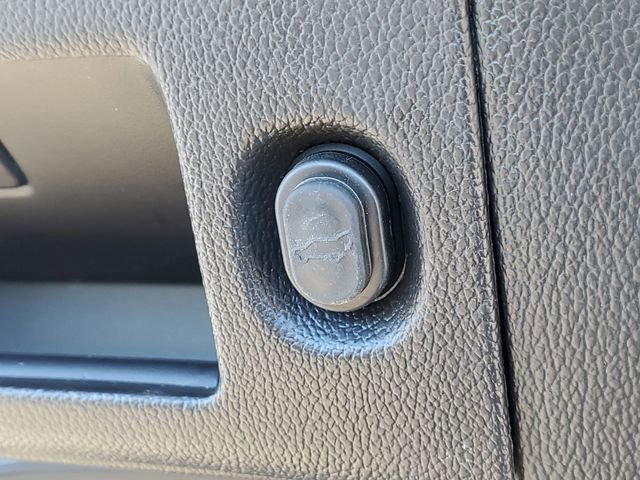 Used 2015 Cadillac Escalade ESV Platinum image 10