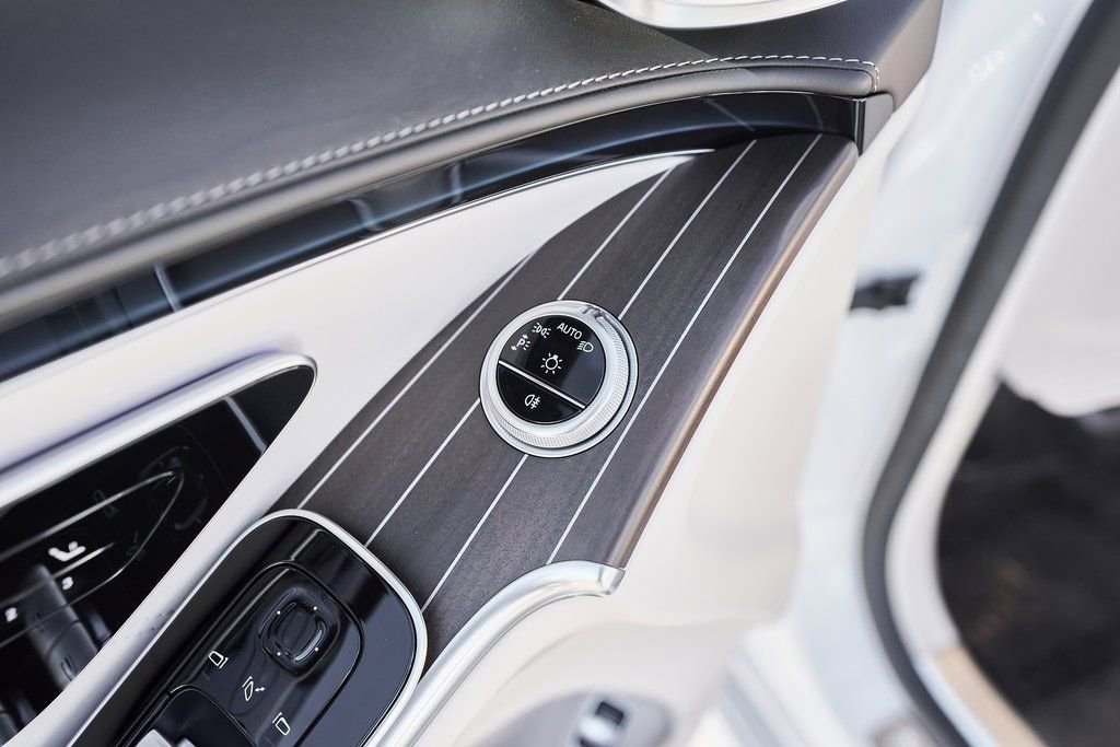 Used 2025 Mercedes-Benz Maybach S 680 4MATIC image 35