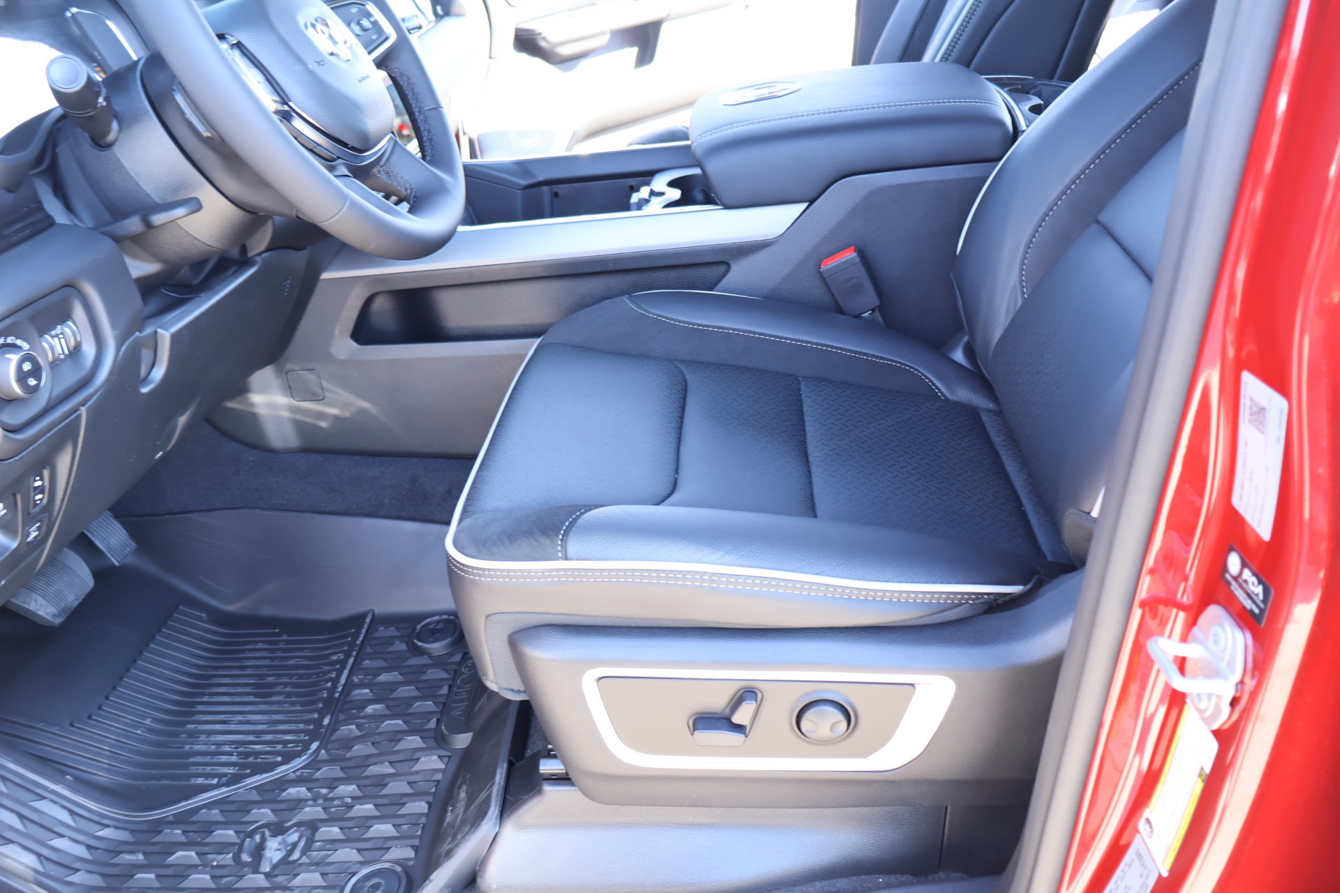 New 2026 RAM 1500 Laramie w/ Night Edition AWD/4WD image 12