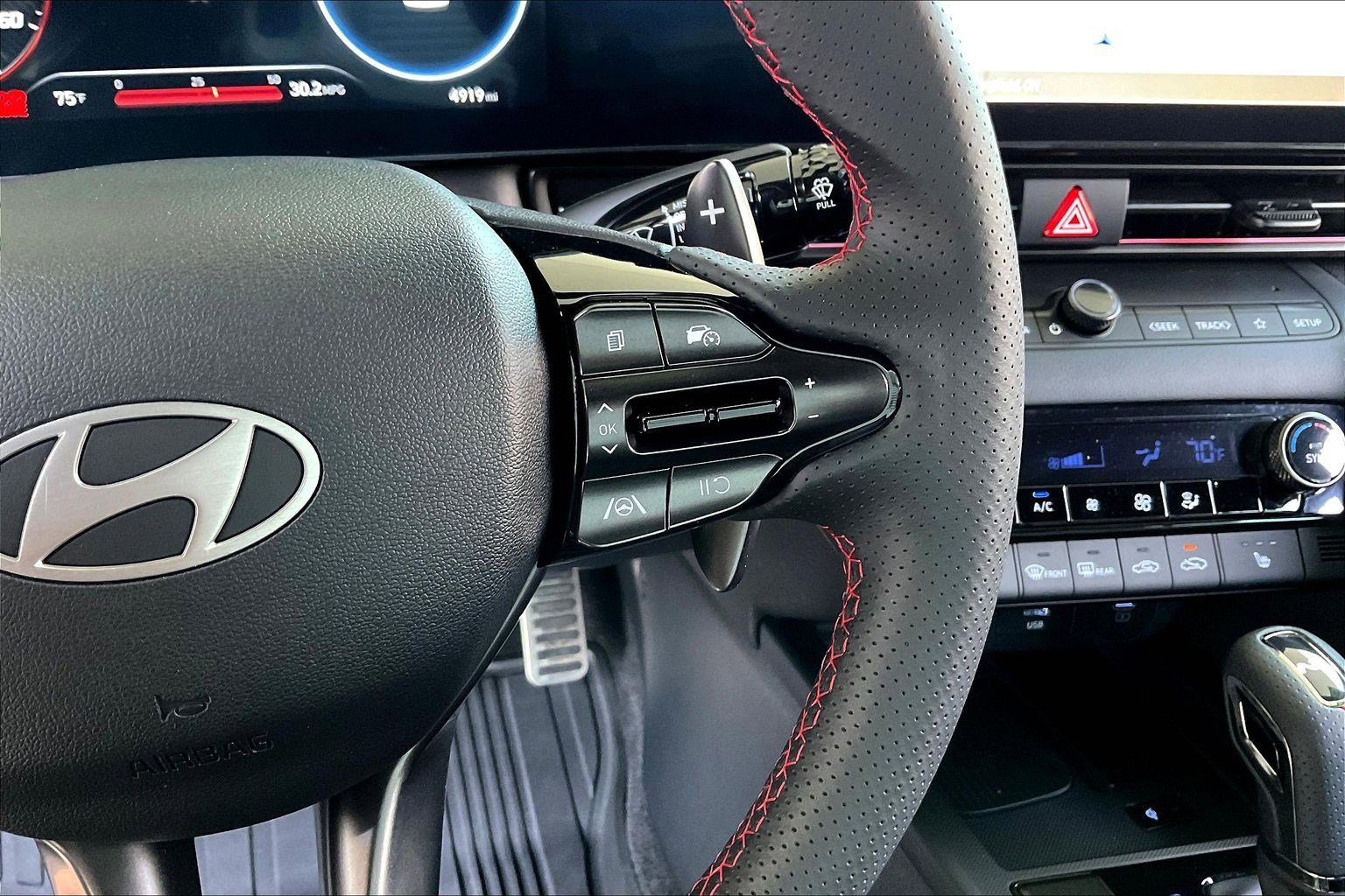 Used 2025 Hyundai Elantra N Line image 12