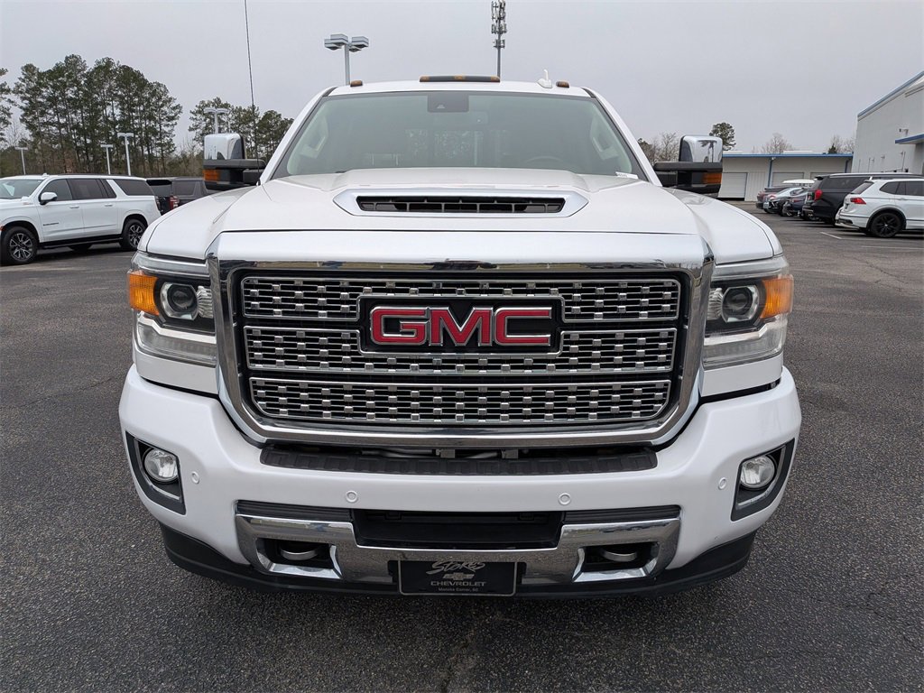 Used 2019 GMC Sierra 2500 Denali w/ Duramax Plus Package image 9
