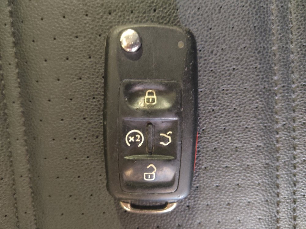 Used 2022 Volkswagen Passat 2.0T SE image 32