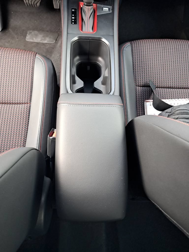 New 2026 Nissan Kicks SR w/ Cold Weather Package AWD/4WD image 27